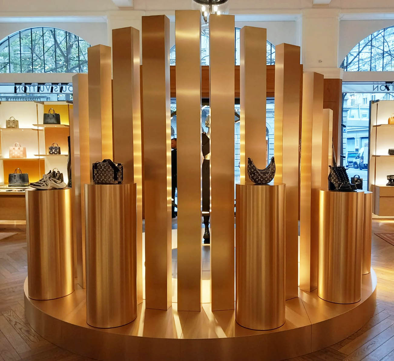 PARDGROUP , Louis Vuitton Window Display, , November 2022
