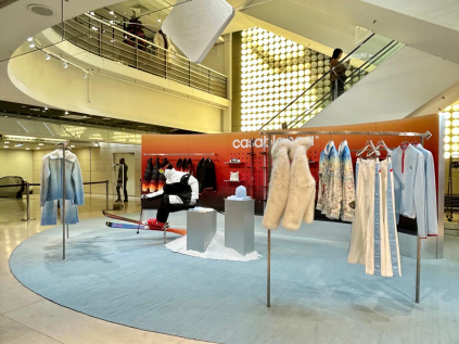 Casablanca Ski Pop-Up