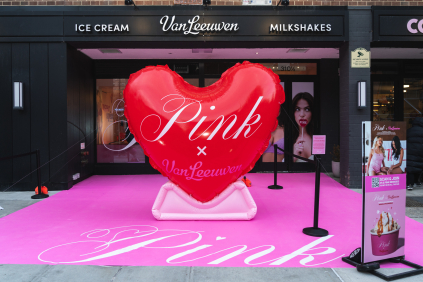 Victoria\'s Secret PINK x Van Leeuwen Pop Up