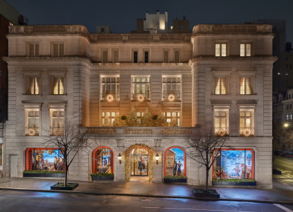 Ralph Lauren Madison Avenue Women\'s Holiday Windows 2025